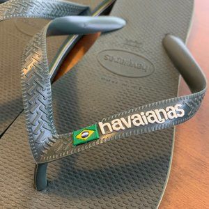 Havaianas dark green flip flops - men's 13